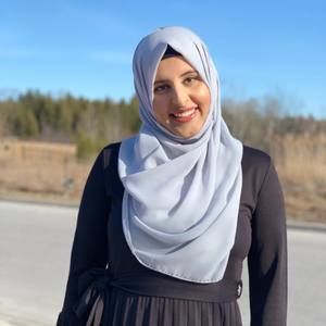 Meet your Posher, Moazzama